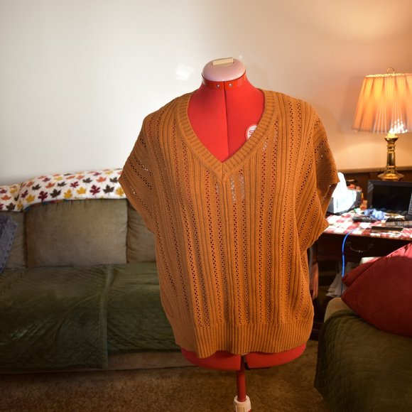 sweater - Picture 1 of 5